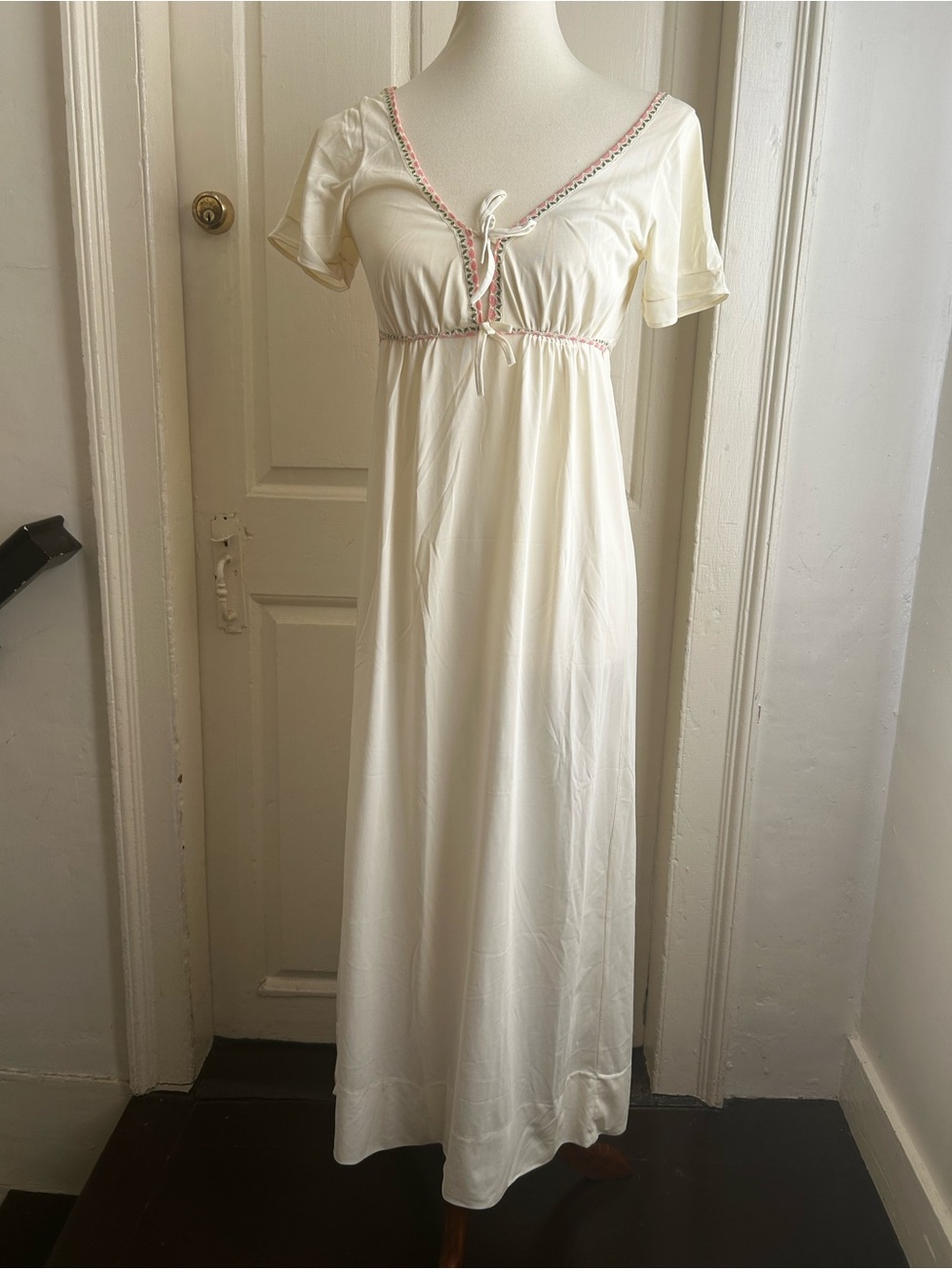 Vintage 1970s Ivory White Nylon Cottagecore Nightgown Empire Maxi Gown Small